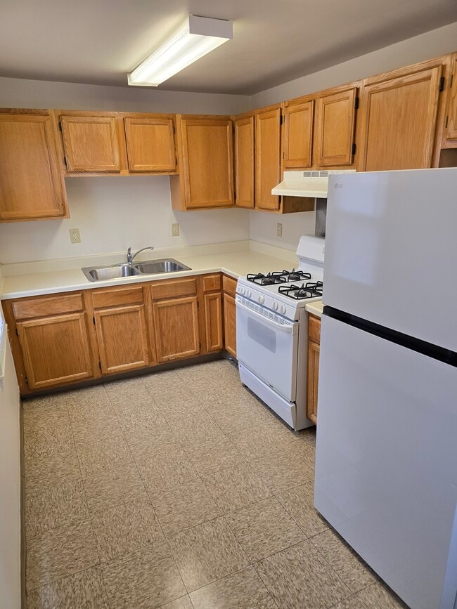 Photo - 404-410 East Bruce Unit 410-3