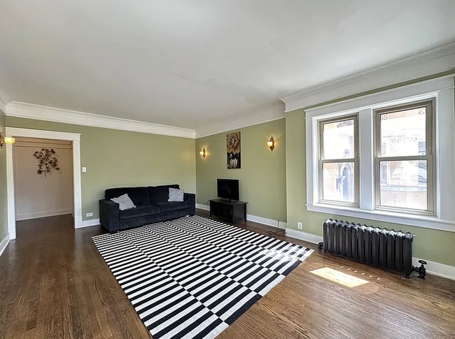 Photo - 5024 N Ridgeway Ave Unit 1