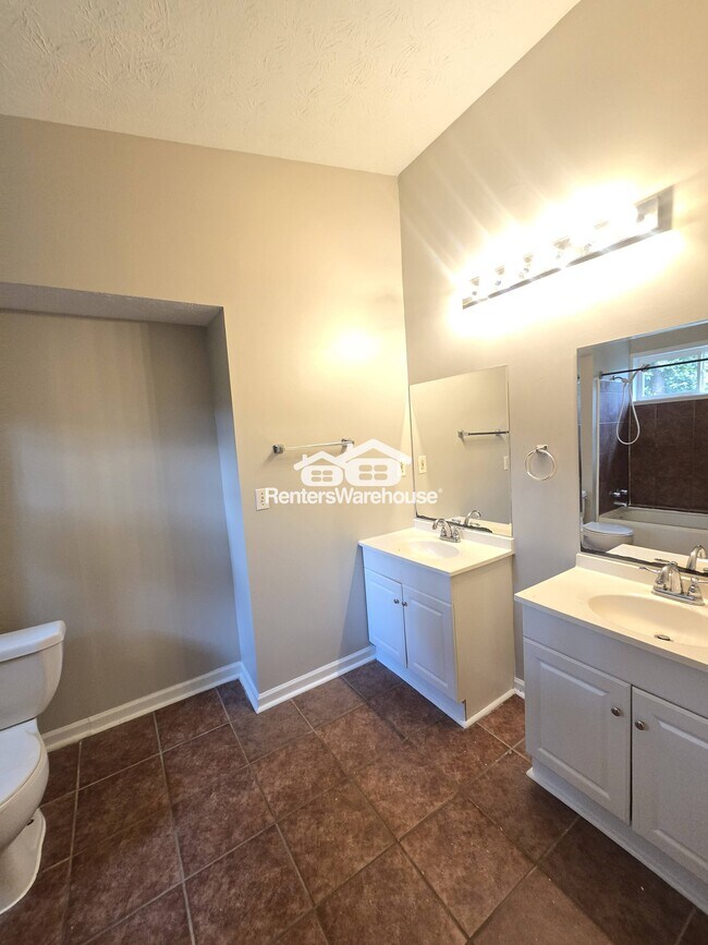 Photo - 1593 Tanager Cir