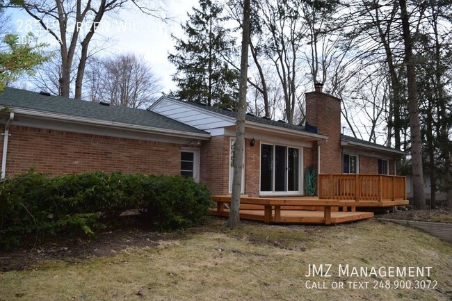 Building Photo - 28519 Green Willow Rd Rental