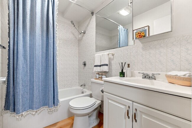 Photo - 46 Lewis St Unidad A