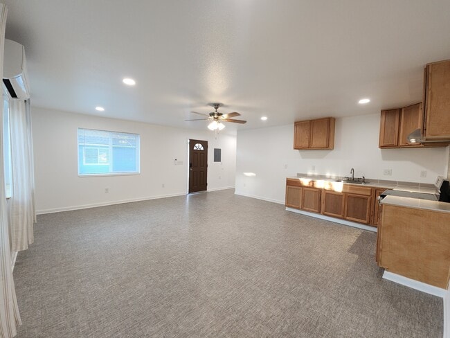 Photo - 1530 Aloha St