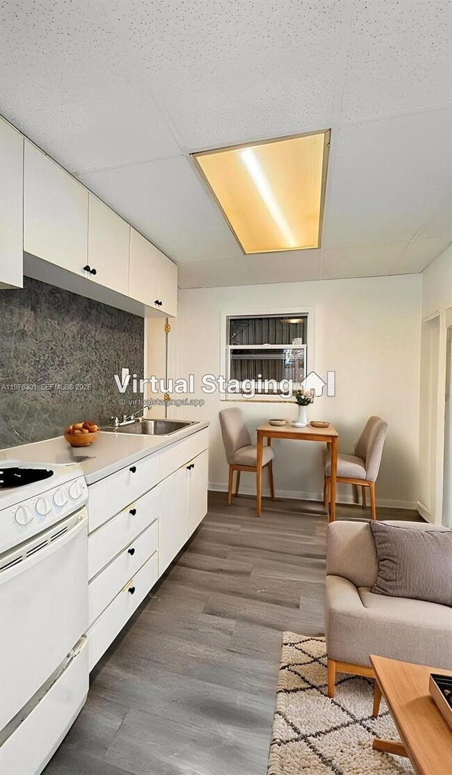 Photo - 1913 Harding St Unit 3