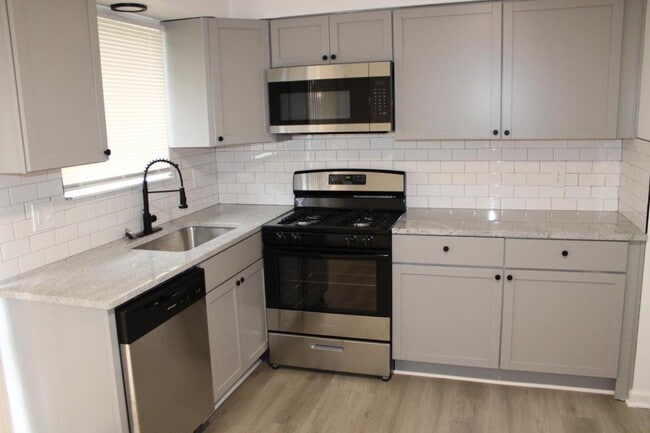 Photo - 1606 N 63rd Terrace