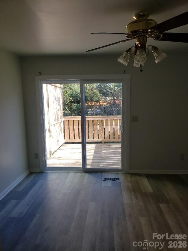 Photo - 2830 Hosta Dr