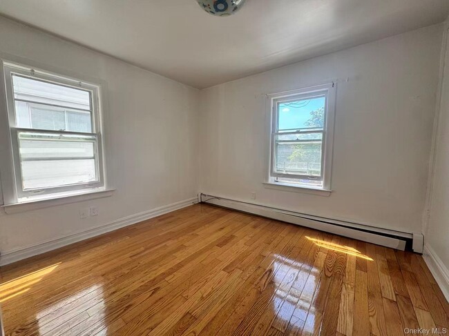 152-11 Roosevelt Ave