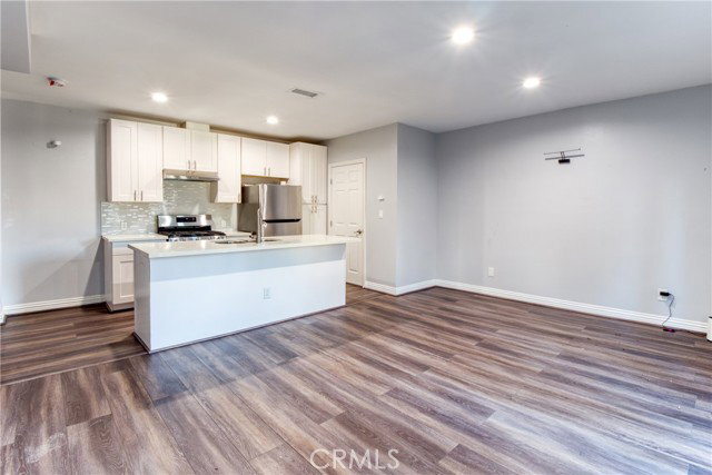 Photo - 7794 Skyhill Dr