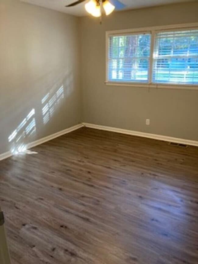 Photo - Charming 3BR Home with Modern Finishes & S...