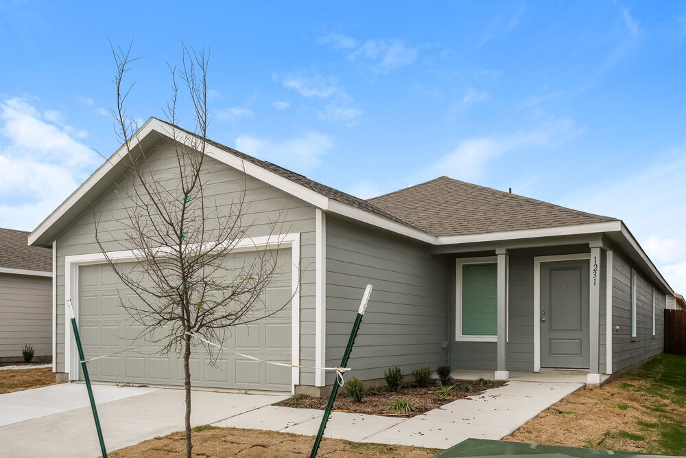 Photo - 1231 Maple St