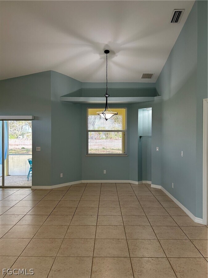 Photo - 19933 Lake Vista Cir