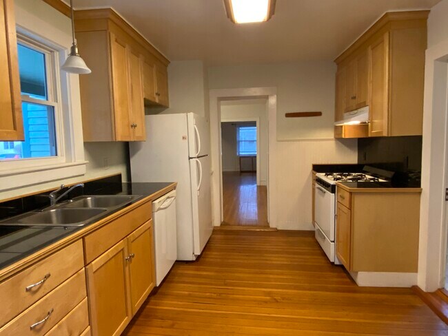 Photo - 53 Middle St