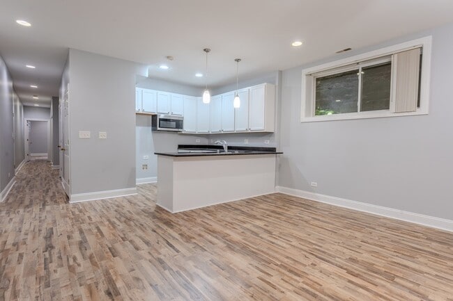 5408 S Michigan Ave Unit 1N