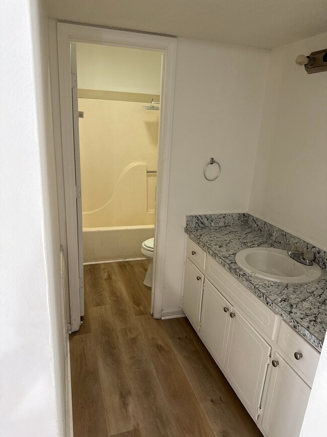 Photo - 1326 N Frye Ave Unit I