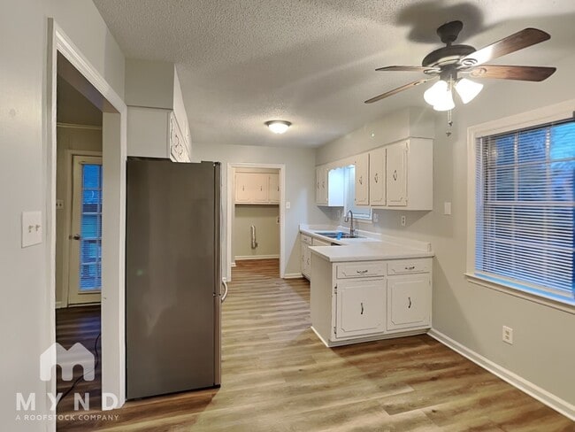 Photo - 3655 Old Brownsville Rd