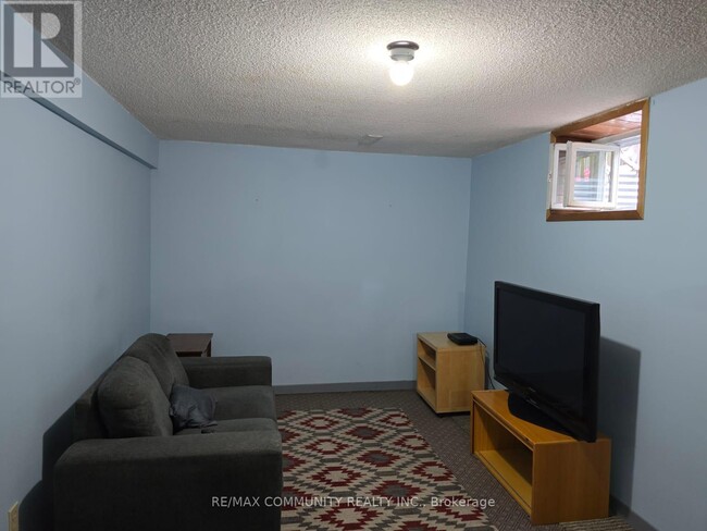 Photo - 40 Massie St