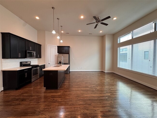 Photo - 54 N Hutcheson St