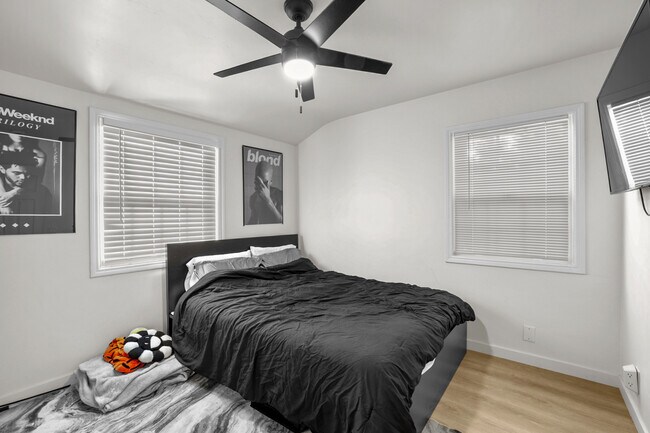 Photo - 6124 Pembroke Dr