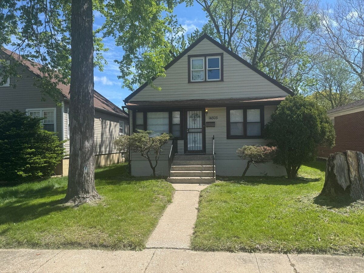 Move-In Ready! 4bd, 2ba - Move-In Ready! 4bd, 2ba