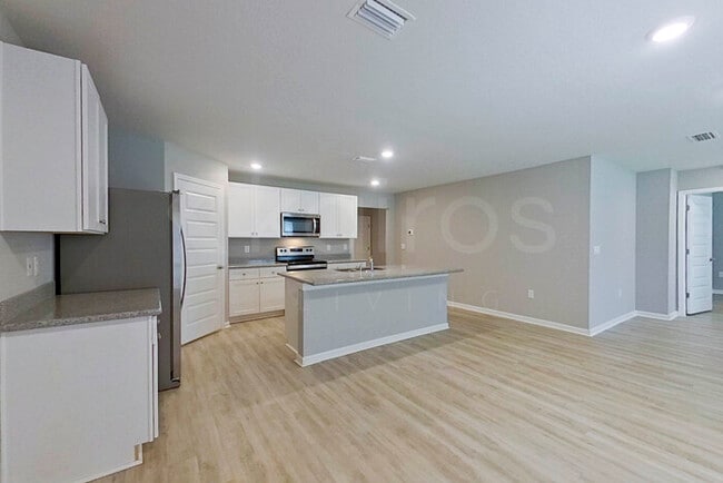 Photo - 357 Monarch Ln