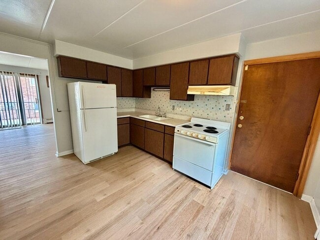 Photo - 13043 S Wood St