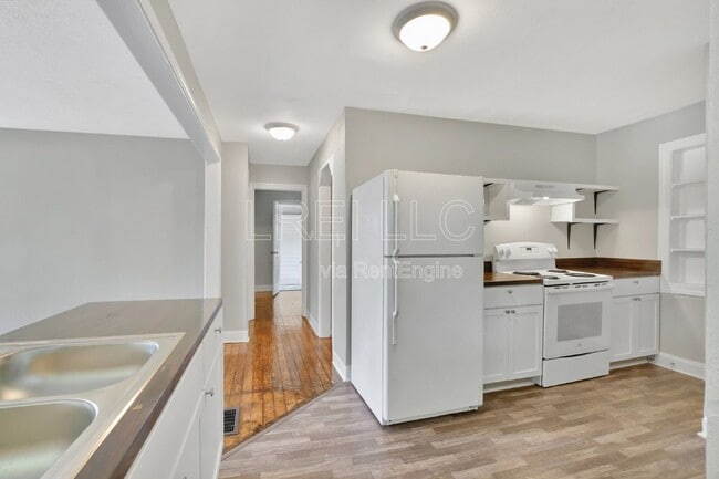 Photo - 1517 Shingo Ave