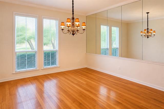 212 Longview Ct