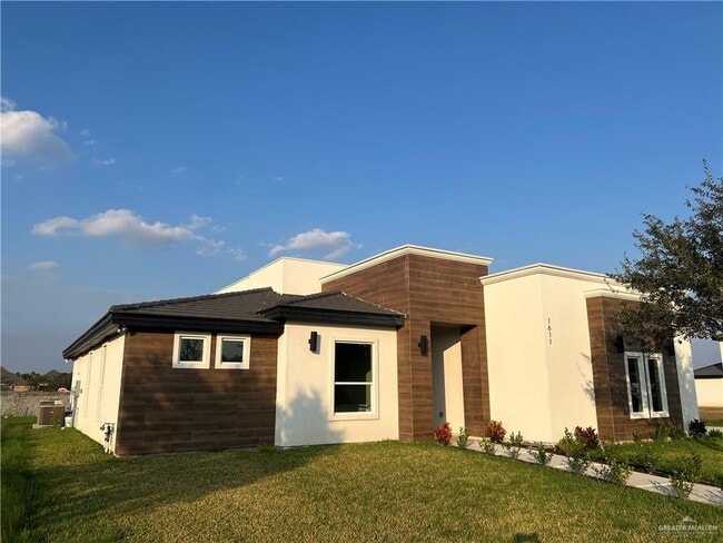 Building Photo - 1611 Oak Alley Dr Rental