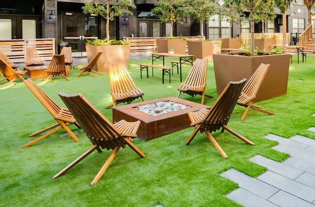 Photo - 401 Korean Veterans Blvd Apartamento Unidad ID1351411P