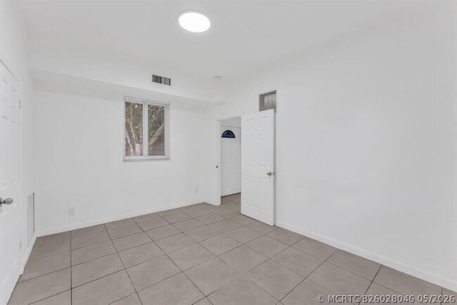 Photo - 1340 NE 1st Ave.
