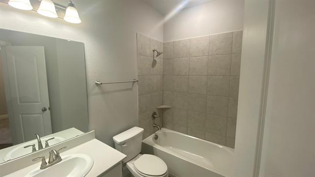 Photo - 1410 Brindle Dr