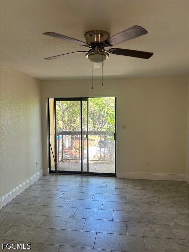 Photo - 2875 Winkler Ave Unit 511