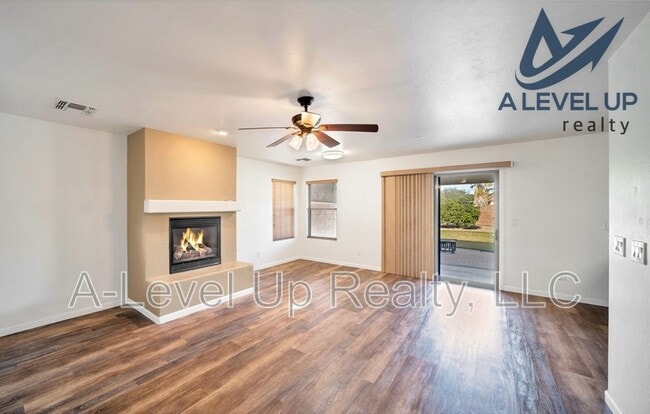 Photo - 766 W Flaming Arrow Dr