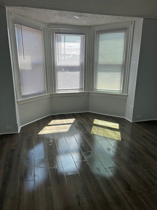 Building Photo - 4400 N 3rd St