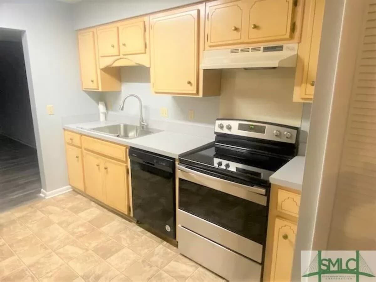 Photo - 912 Pineland Ave