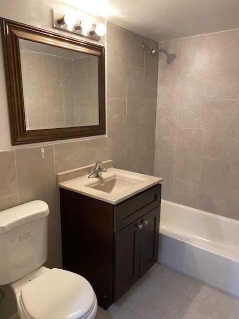 Photo - 1653 Oakwood Ave Unit TWO BEDROOMS - 1639-2C