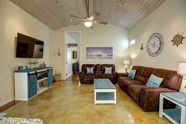 Photo - 2212 TX-361 Unit SI ID1023176P