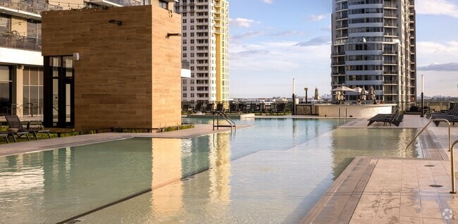 Building Photo - Flow Fort Lauderdale Rental