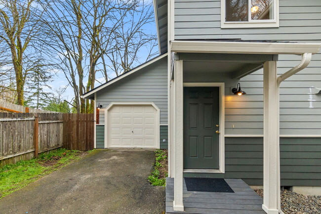 Photo - 1102 Irving St SW