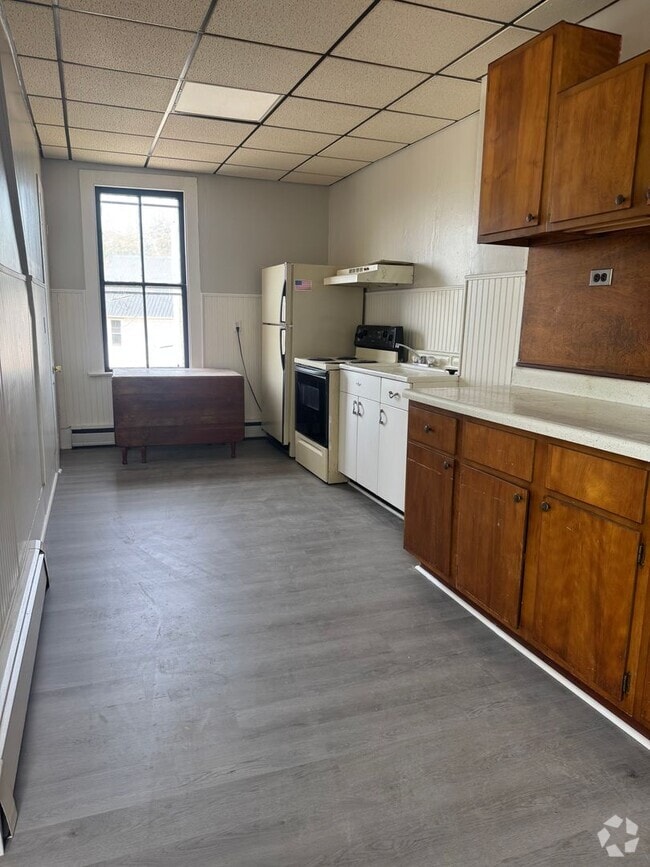 Building Photo - 141 Church St Unit 324 Furnace St Apt C