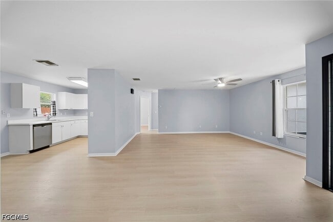 Photo - 15624 Sunny Crest Ln