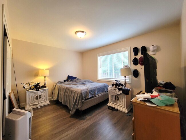 Photo - 306 Golden Valley Dr