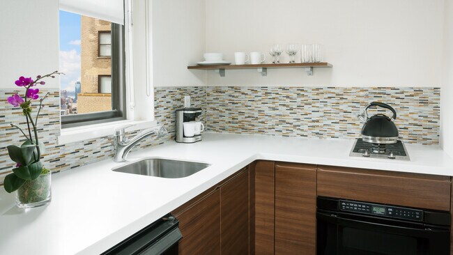 Photo - Stewart Hotel