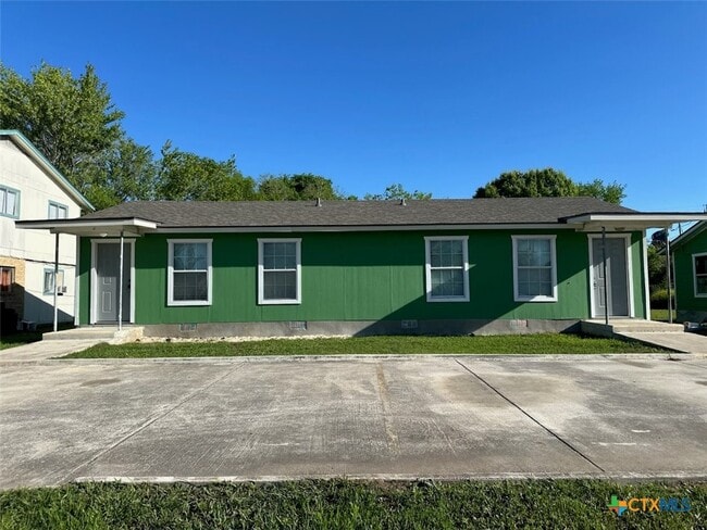 Building Photo - 1146 Magnolia St