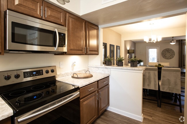 2HAB, 1.5BA - 1154 ft² - Cocina - River Mews Apartments and Townhomes