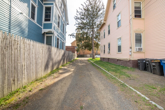 Photo - 118 Lawrence St Unidad 118 #2