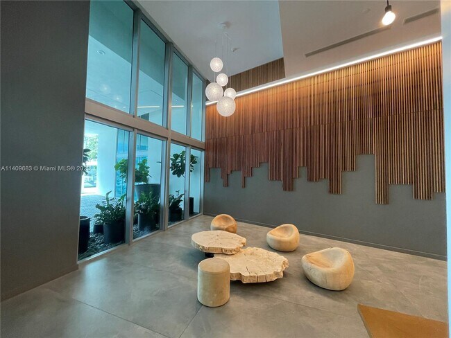 Photo - 350 S Miami Ave Unidad 3709