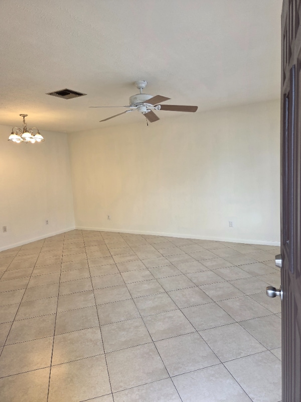 Photo - 1218 SE 8th St Unit 3