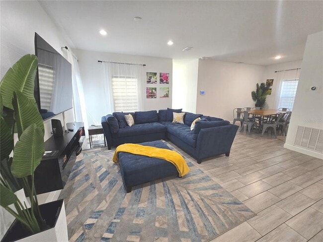 Photo - 4663 Conley St