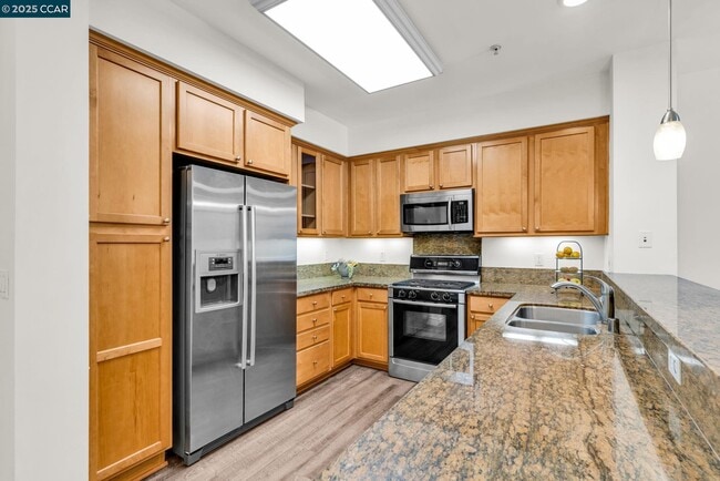 Photo - 1310 Creekside Dr Unit 303