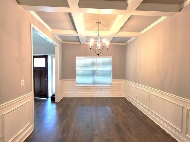 Photo - 1866 Castleberry Ln